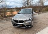 BMW X1 18i sDrive - BMW 1er Reihe mit Benzin-Antrieb: Geländewagen