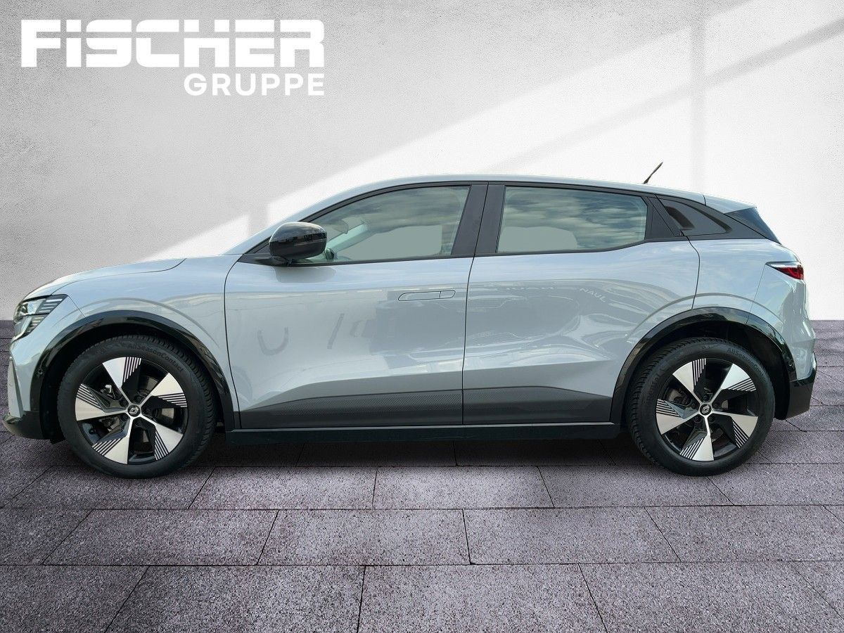 Fahrzeugabbildung Renault Megane E-TECH 130 EV40 CCS Kamera boost charge - mit KI generiert/bearbeitet