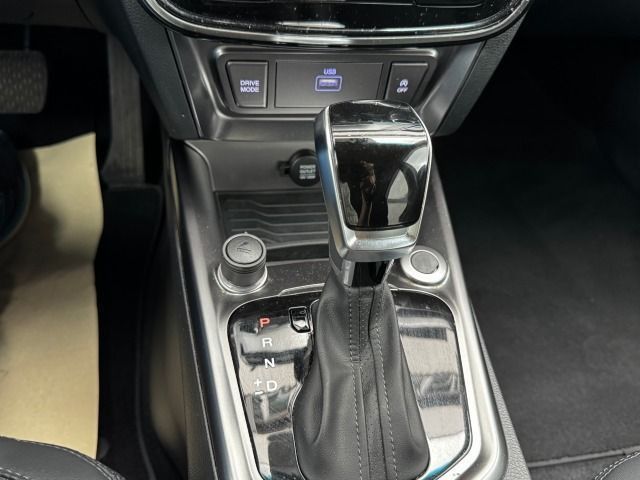 Fahrzeugabbildung Ssangyong Tivoli 1.5 T-GDi Sapphire Autom.*Navi*Alu*Leder