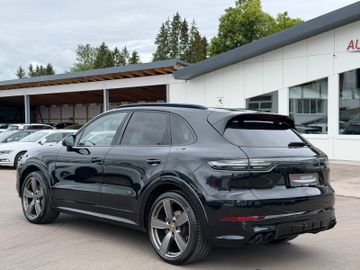 Porsche Cayenne - 8