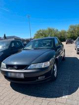 Opel Vectra aus 2 Hand - gebrauchte Opel Vectra aus dem Jahr 1996