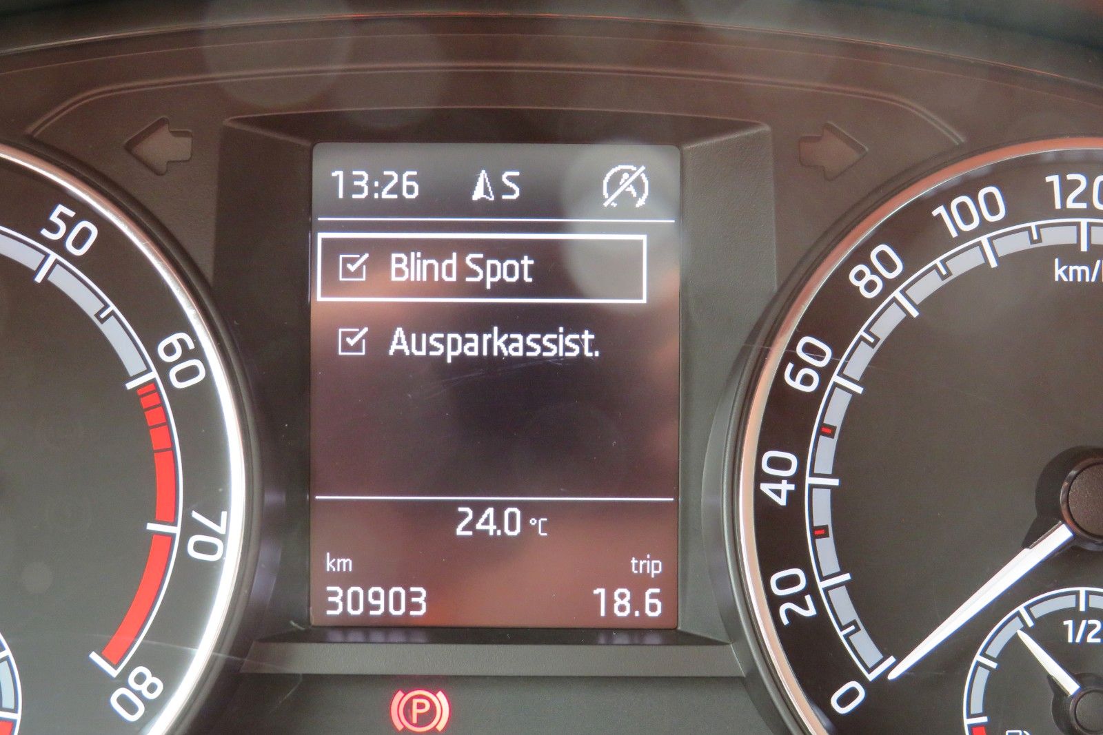 Fahrzeugabbildung SKODA Fabia Combi Ambition KLIMA SITZH. GRA PDC APP-C.