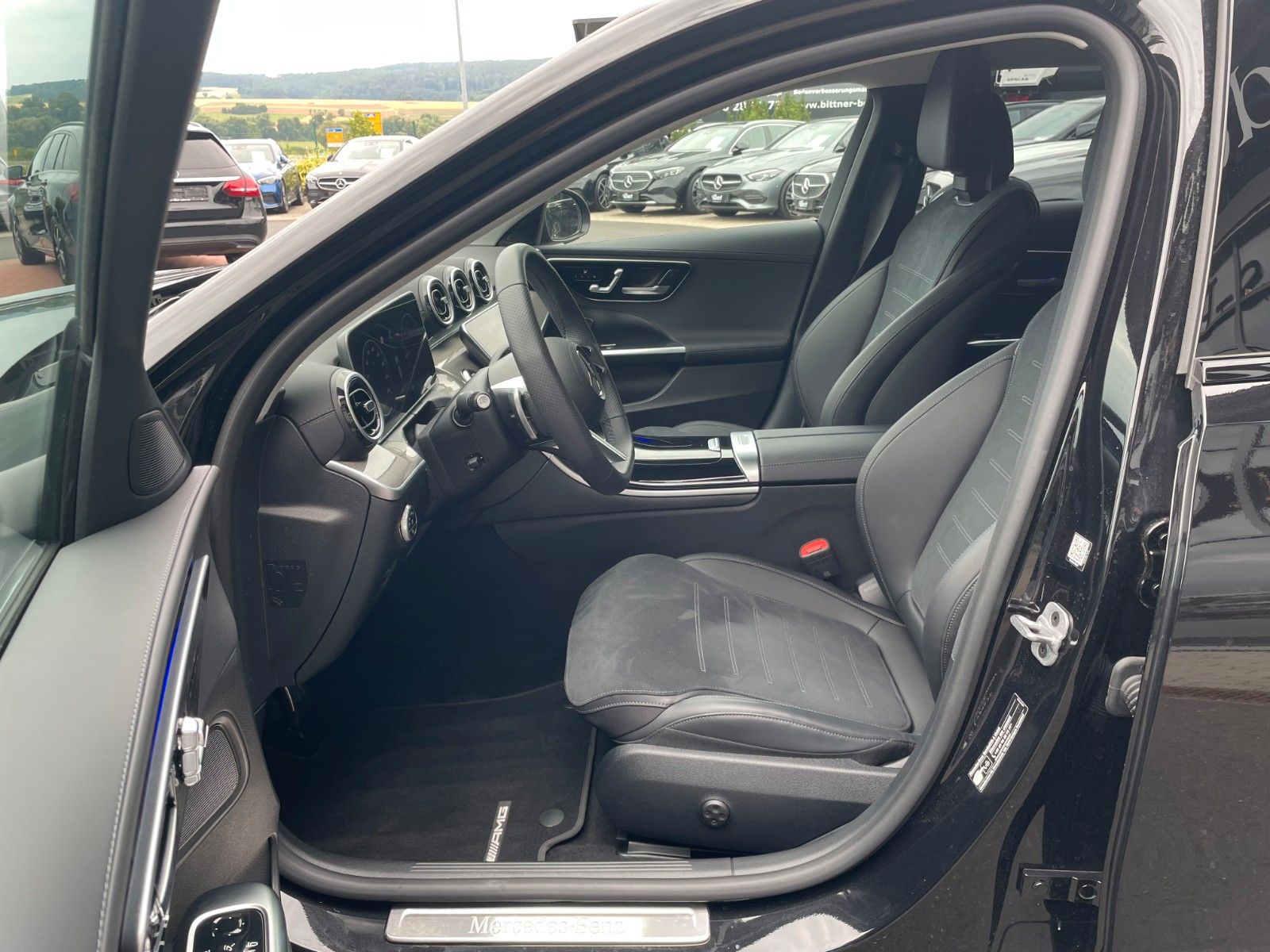 Fahrzeugabbildung Mercedes-Benz C 200 d T AMG+Night+360°+Digital+Memory+Keyless