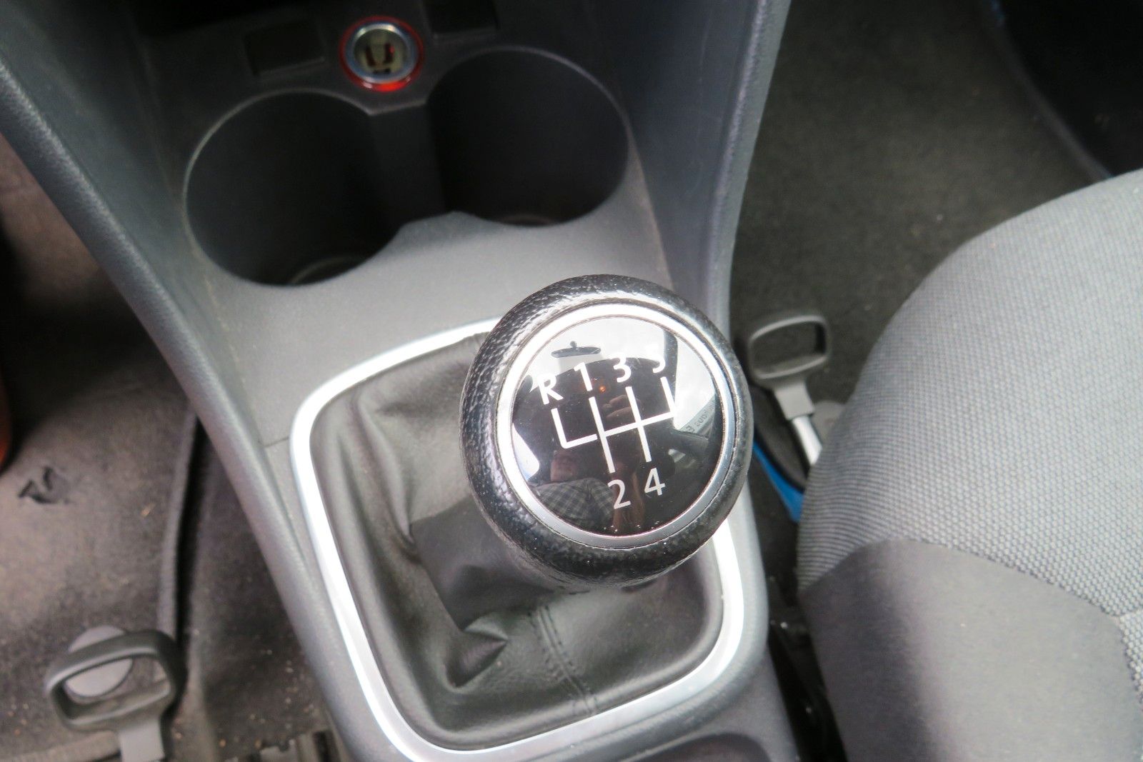 Fahrzeugabbildung Volkswagen Polo V Comfortline KLIMA RADIO SCHECKHEFT