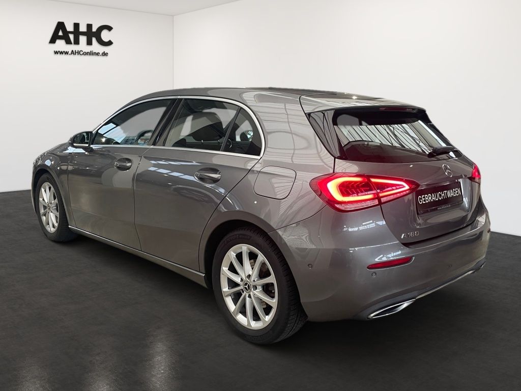 Fahrzeugabbildung Mercedes-Benz A 180 Progressive Navi LED SHZ SpurH ParkAss DAB