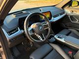 BMW iX1 xDrive30 - MSportpaketPro HUD ACC elSpoSitz - graue BMW iX1