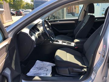 Volkswagen Passat Variant - 8