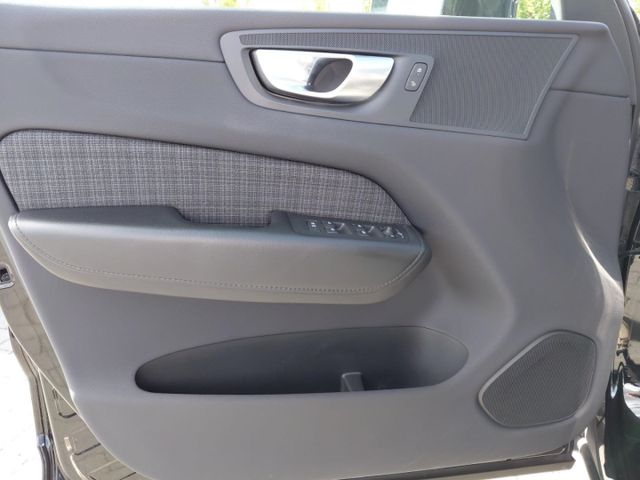 VOLVO XC 60 (Bild 15 von Array)