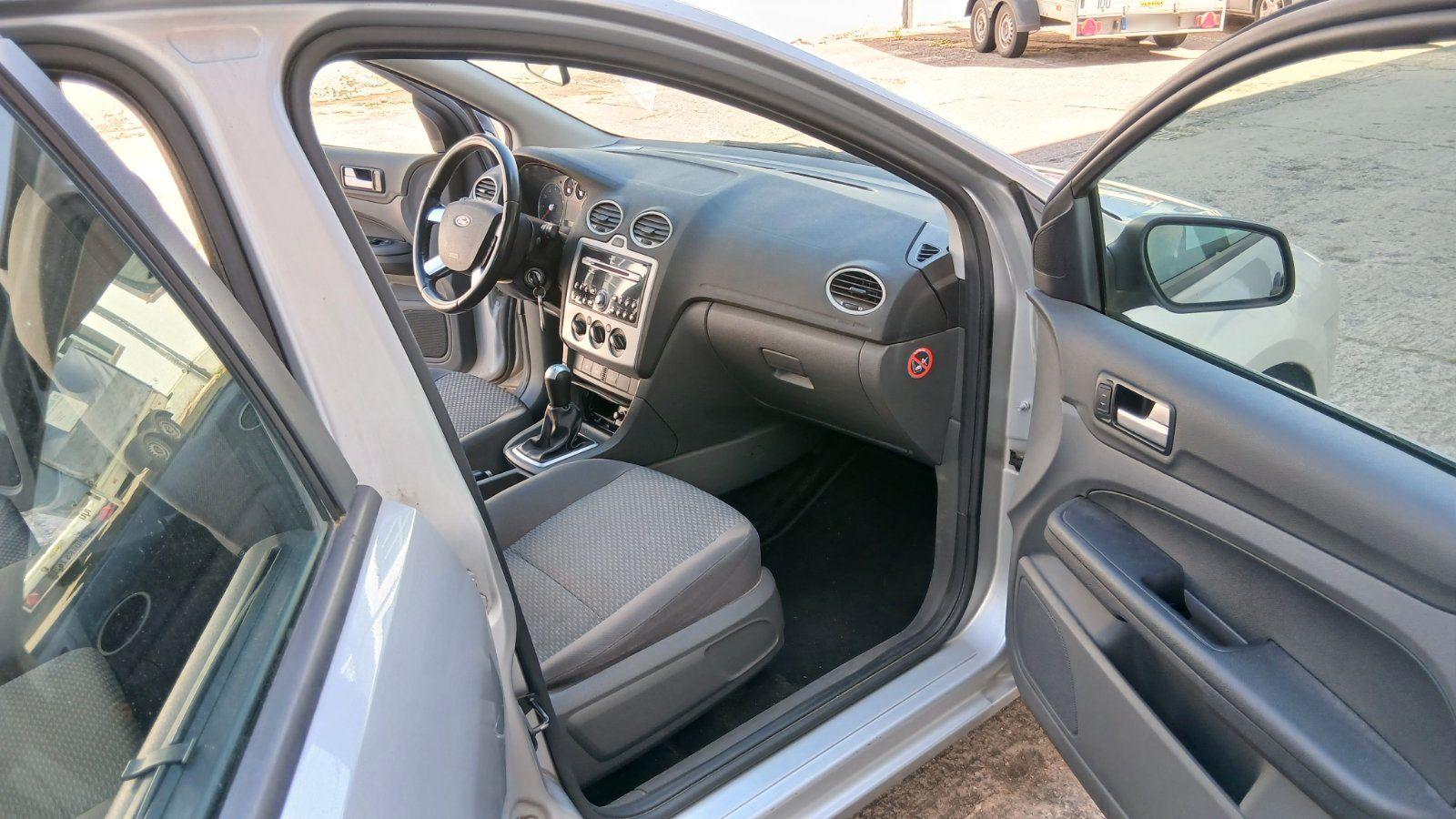 Ford Focus 2005 — photo 5