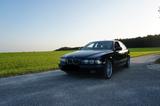 BMW 540i  6-Gang Schalter orientblau-metallic 