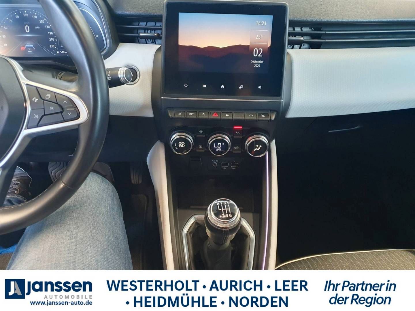 Fahrzeugabbildung Renault CLIO INTENS TCe 90