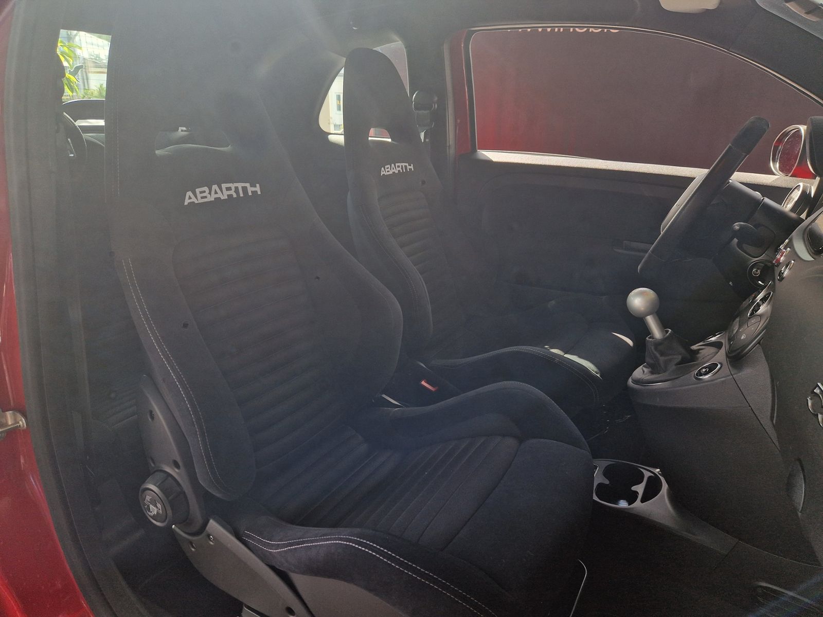 Fahrzeugabbildung Abarth 695C Beats Soundsystem NAVI ALU