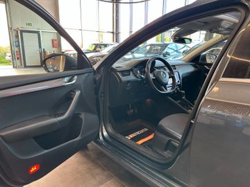 Skoda Octavia Combi *PANO*ACC*NAVI*LED*2-ZONEN*