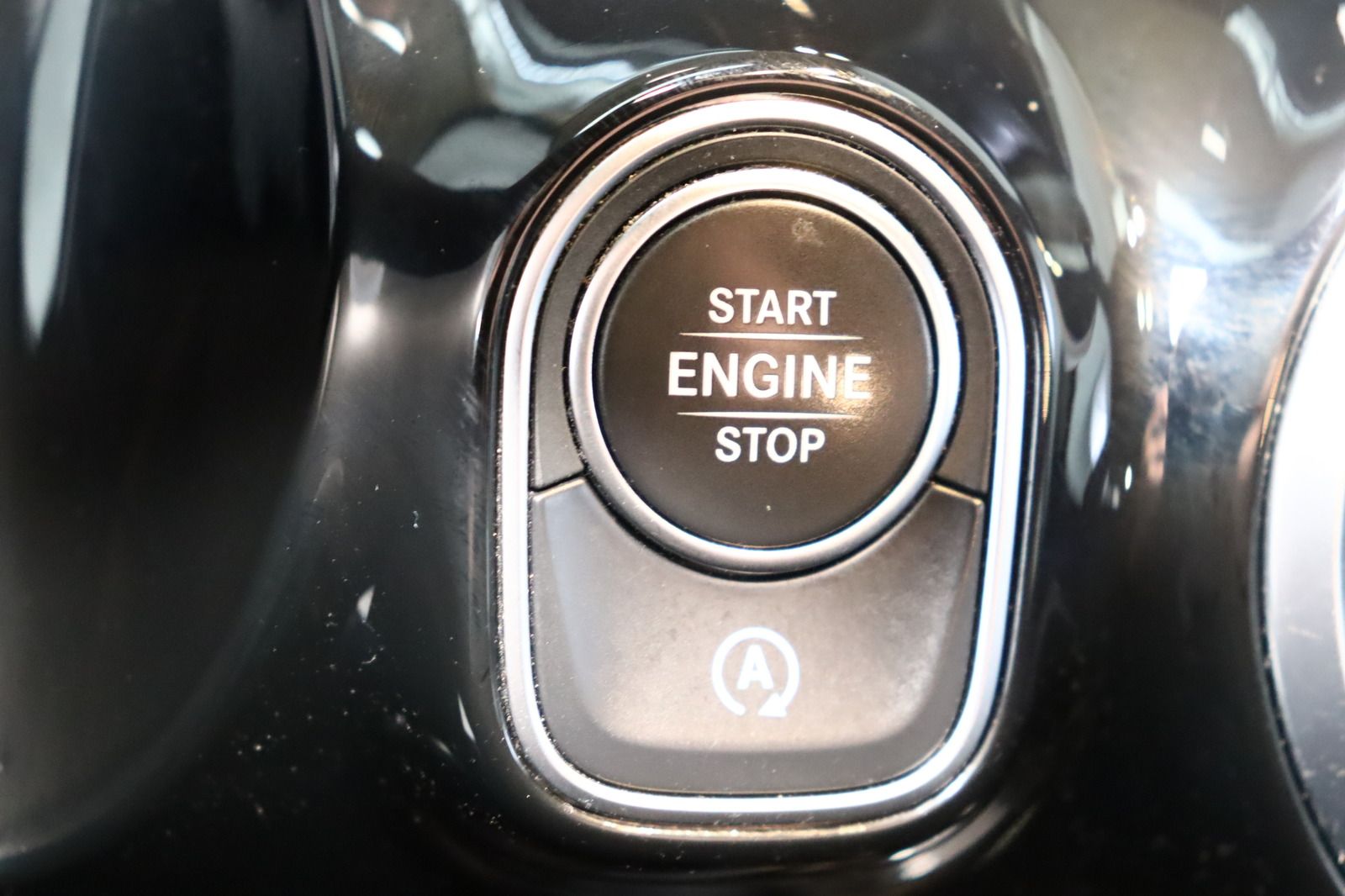 Fahrzeugabbildung Mercedes-Benz GLA 200 d * Leder * SHZ * AHK