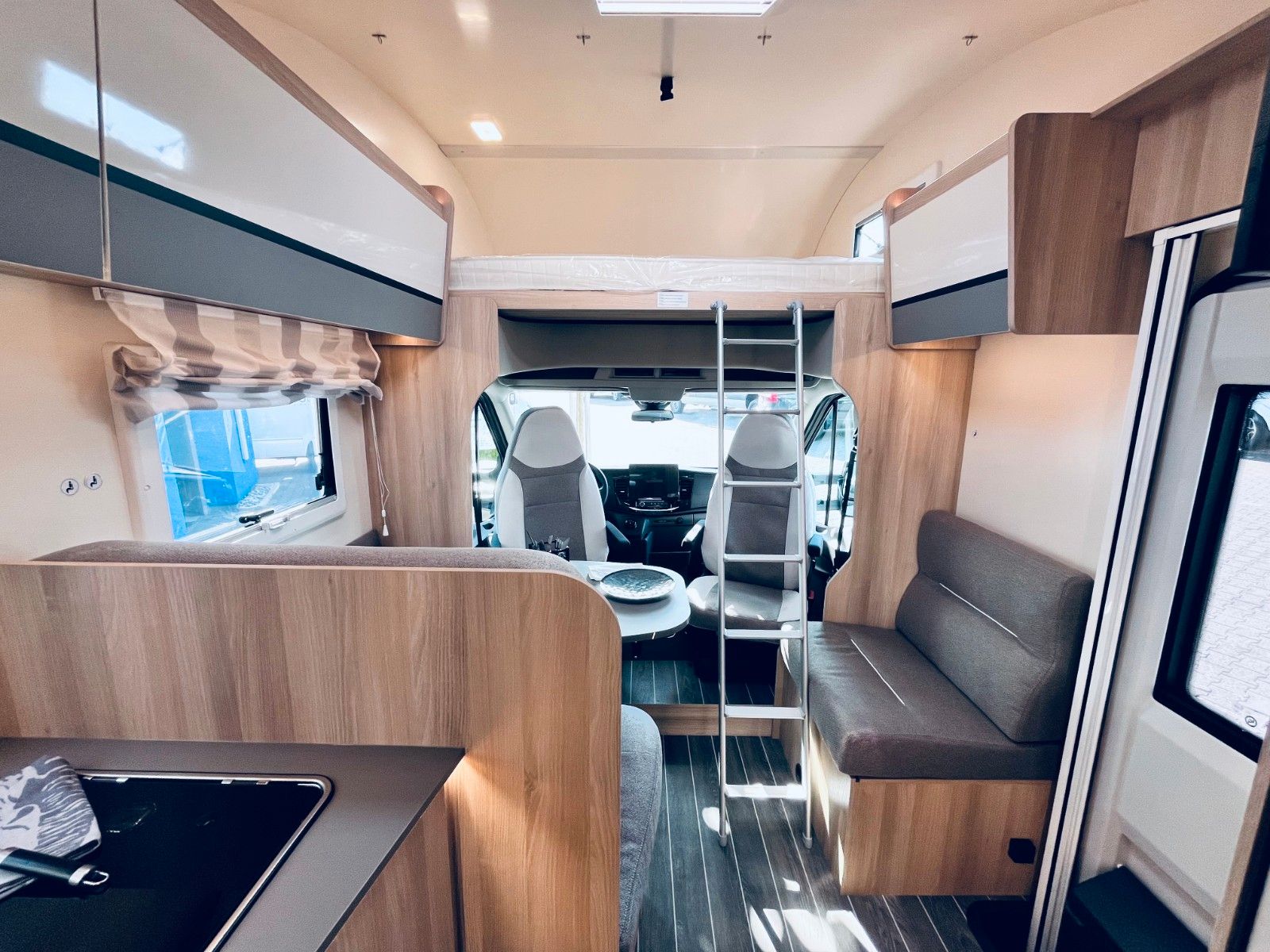 Fahrzeugabbildung NobelART A-7000 Modell 2026 HERBST DEALS