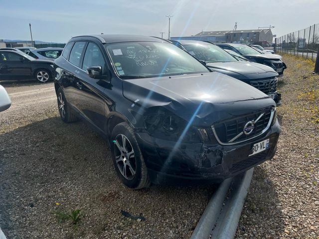 Volvo XC60 2.4 D5 215 AWD BVA / CL080