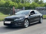 Volkswagen Passat CC r-line - Volkswagen Passat CC: R
