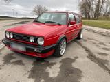 Volkswagen VW Golf 2 GTI - Volkswagen Golf aus 1990: GTI