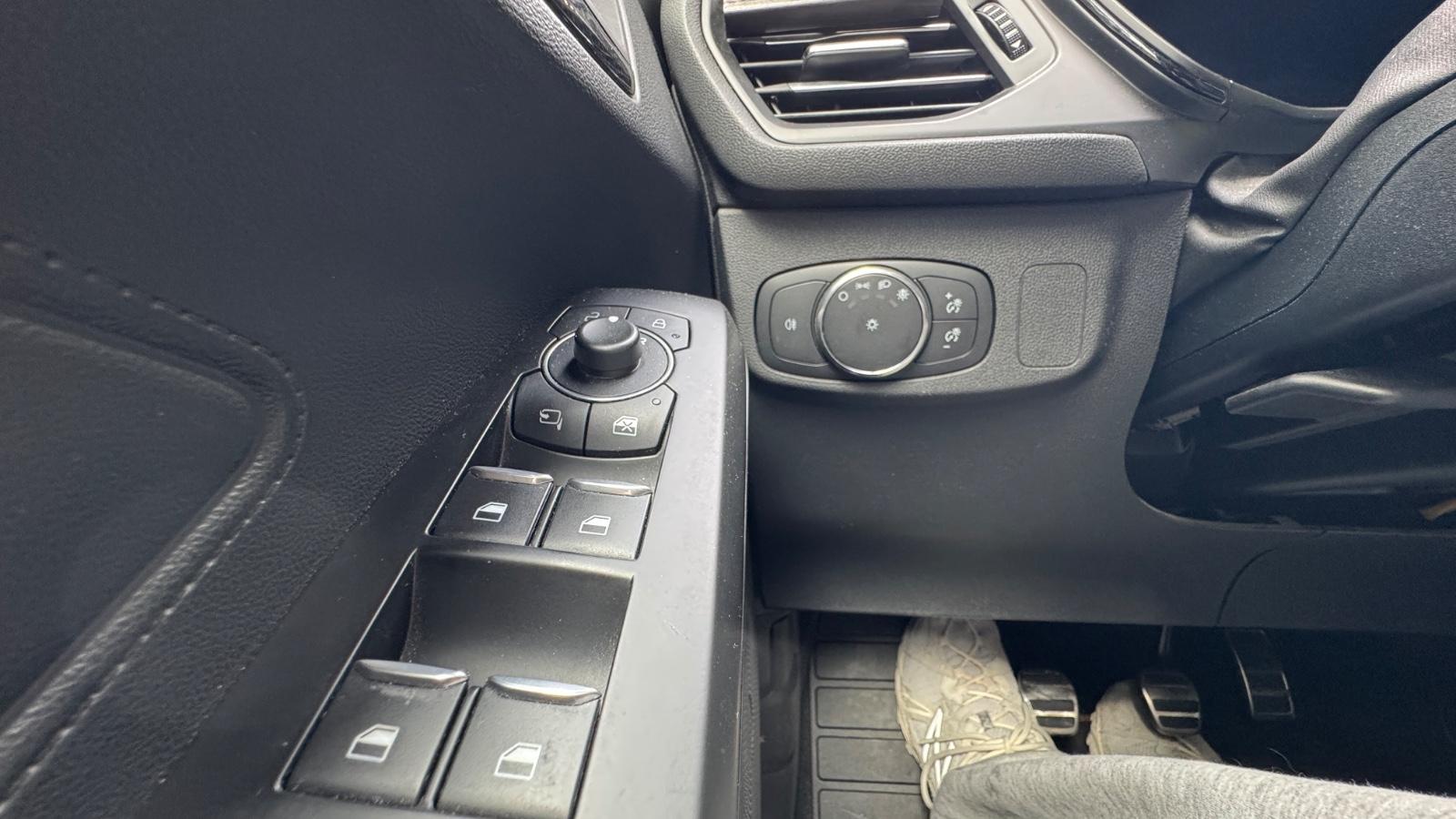 Ford Focus ST X 2.3 EcoBoost Flat-Shift B&O, миниатюра 12