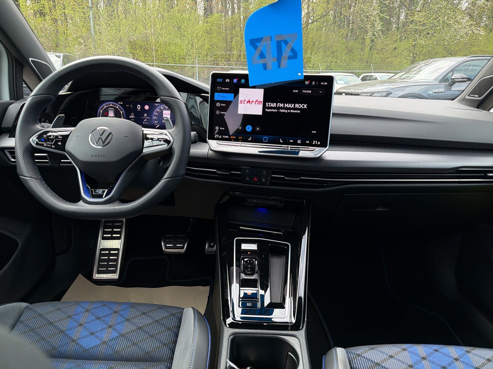 Golf R 4M Navi PANO Harman Kardon Black Style