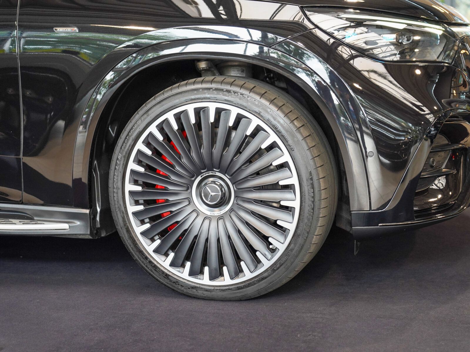 Mercedes-Benz EQE SUV 53 4M Night I II Pano HYPER Burmester foto 2
