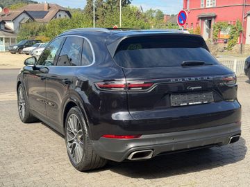 Porsche Cayenne - 10