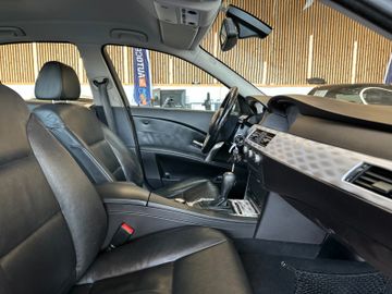 BMW 525i Limousine *2. Hand*Klima*SHZ*Navi*Xenon*CD*