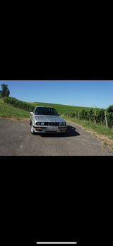 BMW E30 318i Coupe M-Technik - BMW 318 aus 1990: 318i