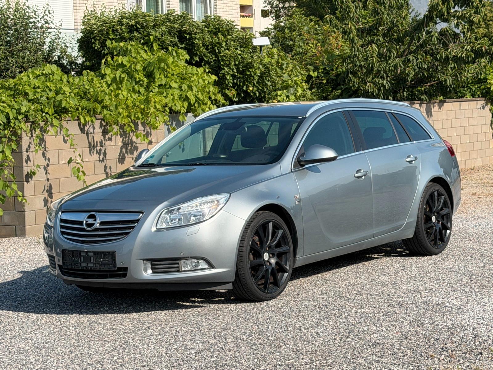 Opel Insignia A Sports Tourer -NAVI+PDC+LHZ+TEMPOMAT-