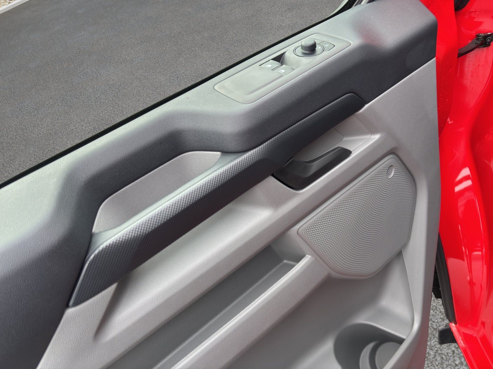 Fahrzeugabbildung Ford Transit Custom 320 L1 Trend FWD