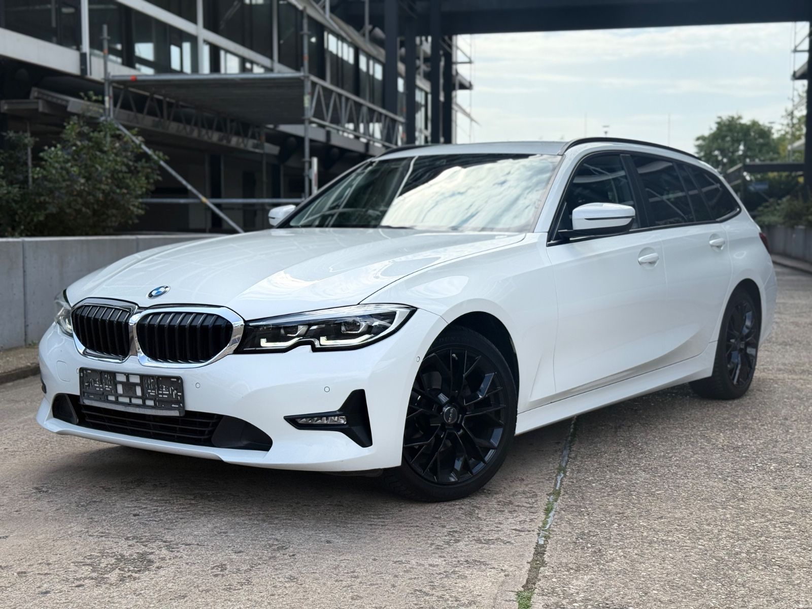 BMW 320 - 1