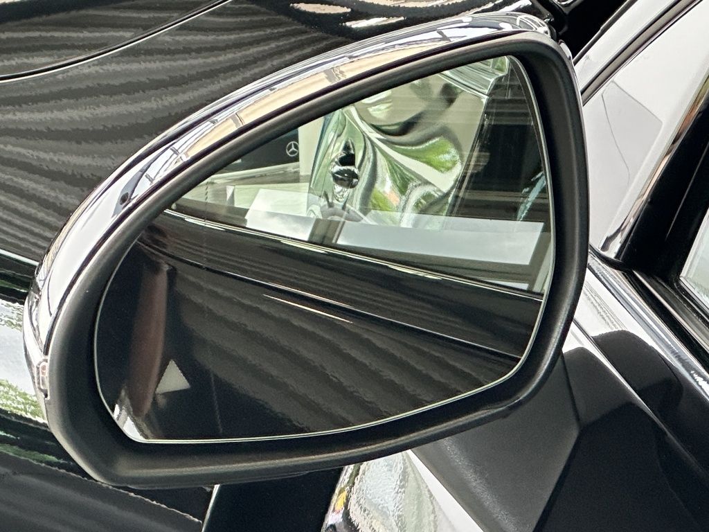 Fahrzeugabbildung Mercedes-Benz GLC 200 4MATIC Coupé AMG Line*NightPaket*Carplay