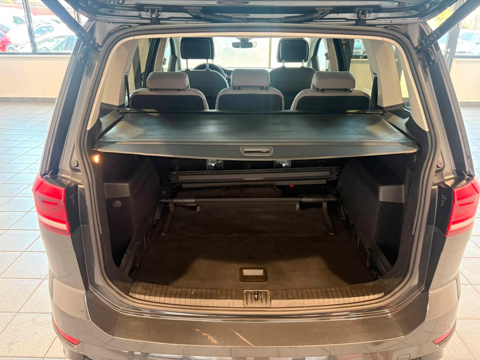Volkswagen Touran 1.5 TSI Highline DSG ACC Kamera Navi, миниатюра 6
