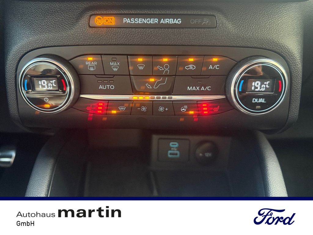 Fahrzeugabbildung Ford Kuga 1.5 ST-Line X KAMERA NAVI ACC HUD B&O LED