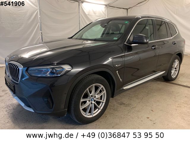 BMW X3 xDr 30 e Facelift Laser Navi HeadUp DAB Pano