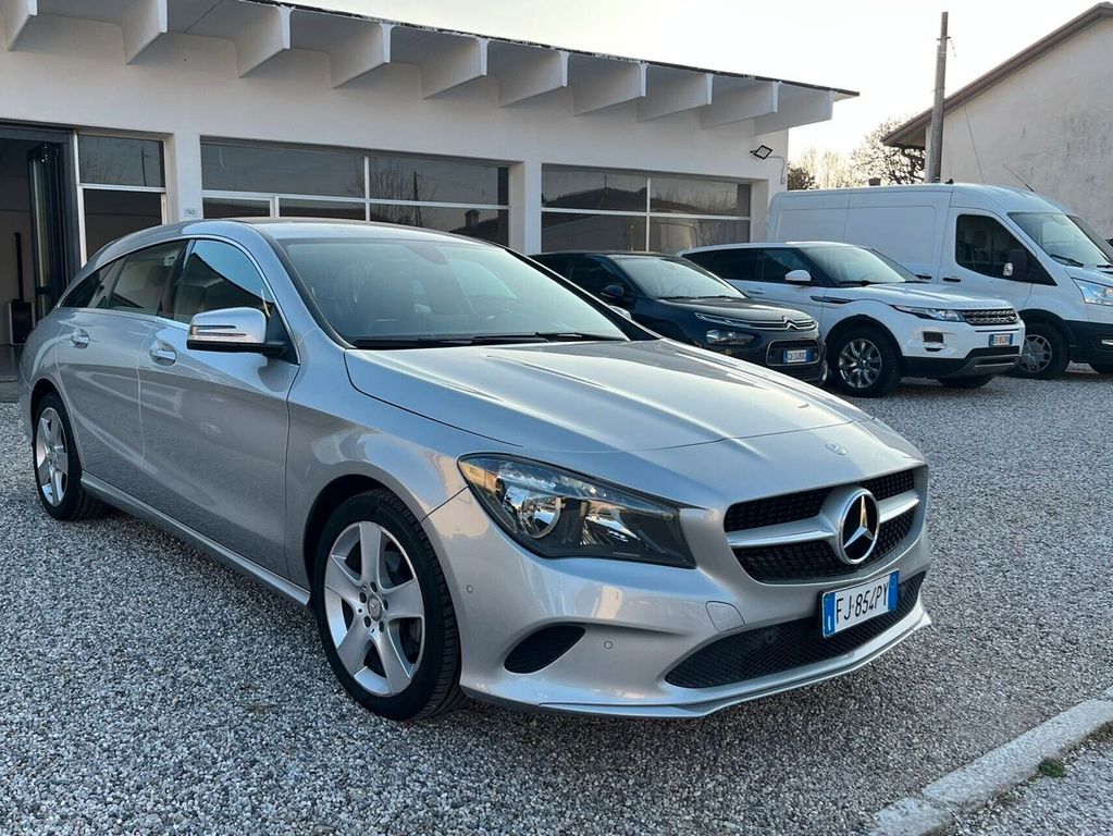 Image of Mercedes-Benz CLA 180