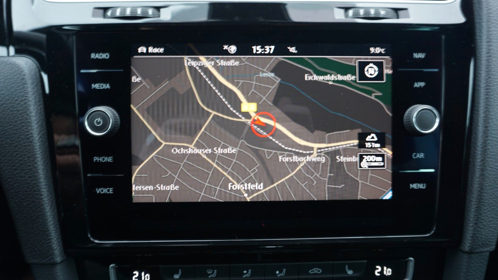 Fahrzeugabbildung Volkswagen Golf VII Variant R-line 4M,Navi,LED,SH,ACC,Kamer