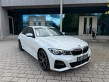 BMW 320 i xDrive M Sport/LIM/LED/CAM/NAVI/SHZ/ - BMW 320 Limousine 320i xdrive mit Benzin-Antrieb