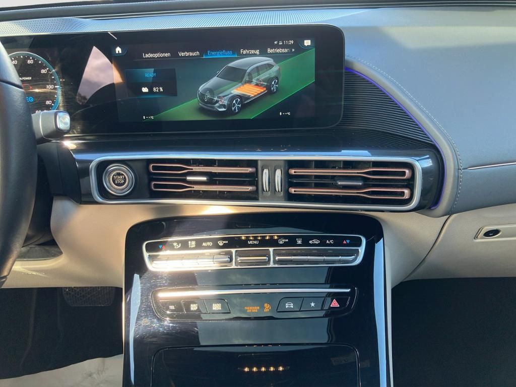 Fahrzeugabbildung Mercedes-Benz EQC 400 4MATIC SD*AHK*HUD*KeyLess*ParkAss*360°