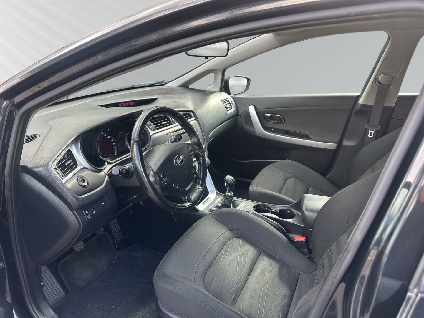 Fahrzeugabbildung Kia Ceed Edition 1.4 ED7 EMOTION +Berganfahrass.+Kli