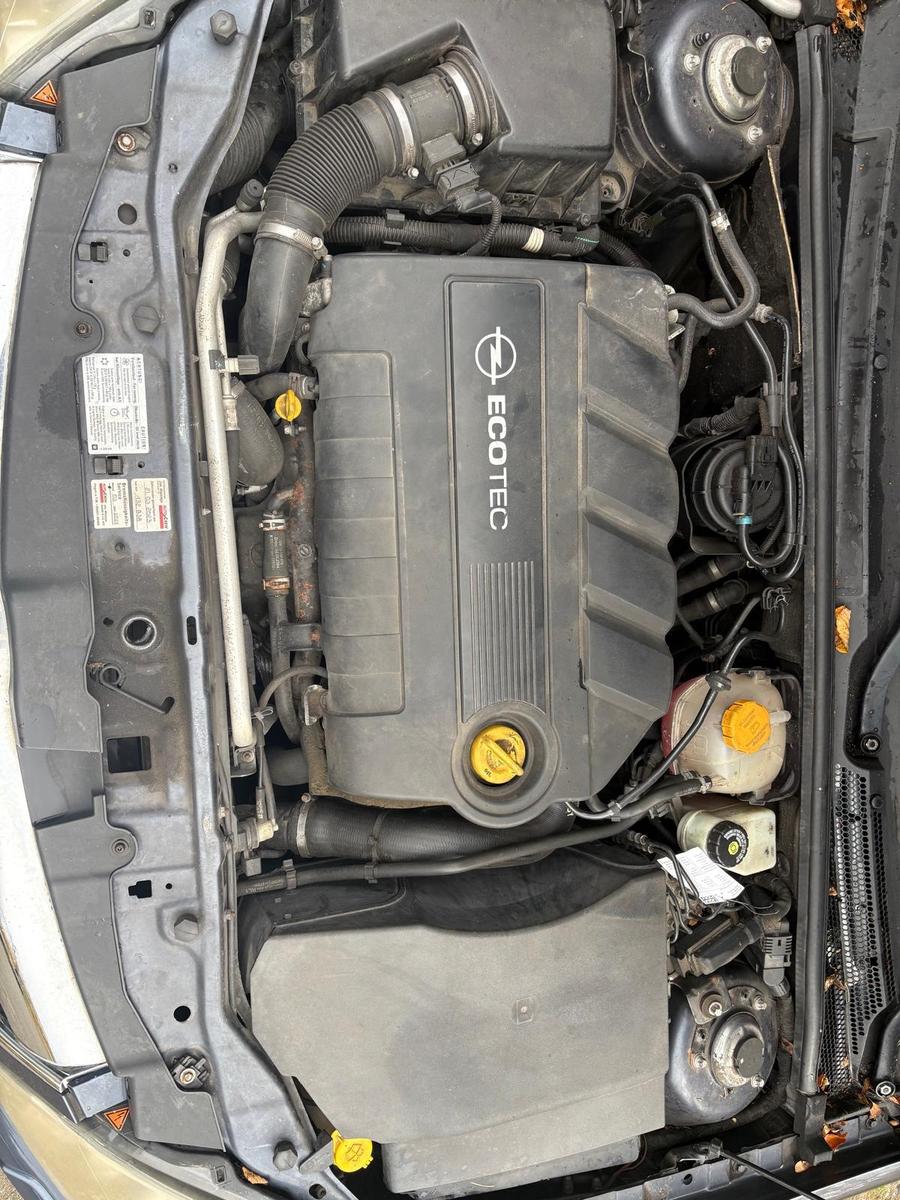 Opel Vectra 2009 — photo 10