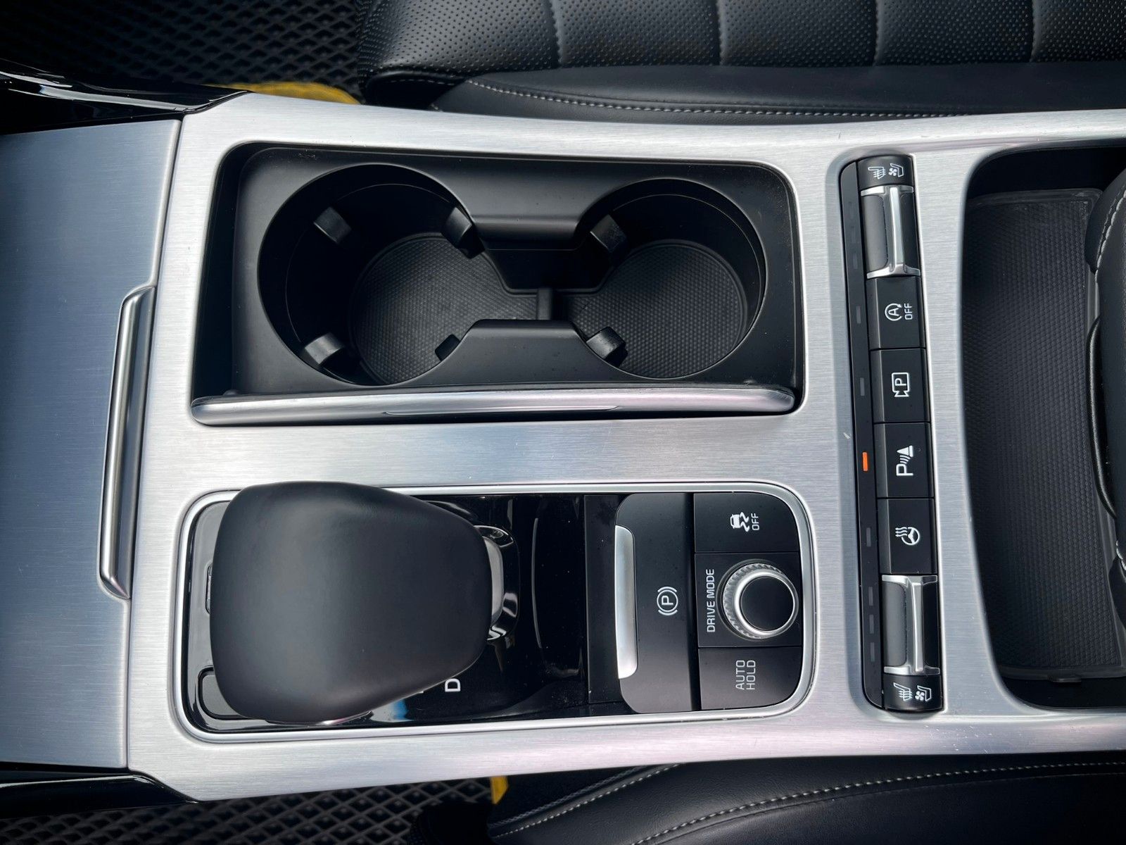 Fahrzeugabbildung Kia Stinger GT 4WD Leder el. Sitze Navi Kamera uvm.