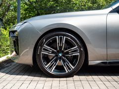 BMW 740 – 7 / 35