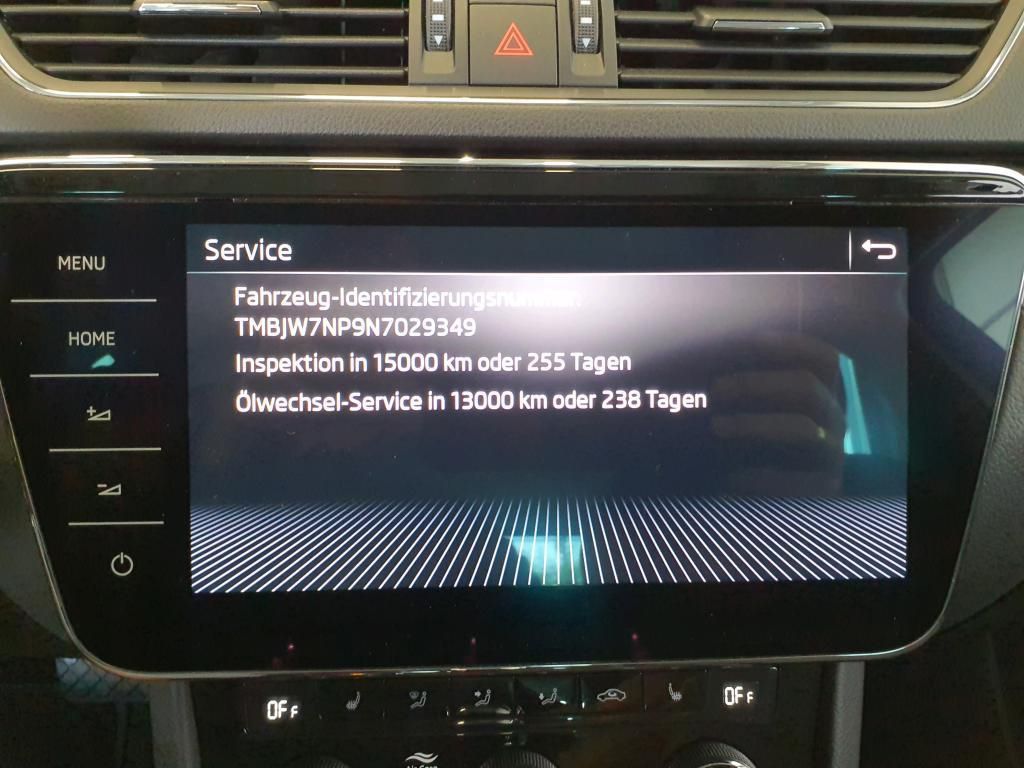 Skoda Superb iV Combi Style 1.4 TSI 160kW Pano*PDC*NAV