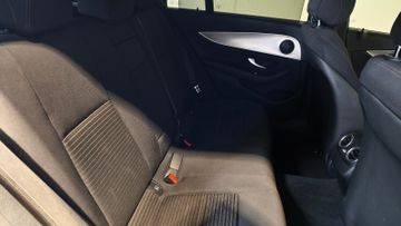 Mercedes E 200 - 11