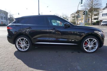 Jaguar F-Pace - 4