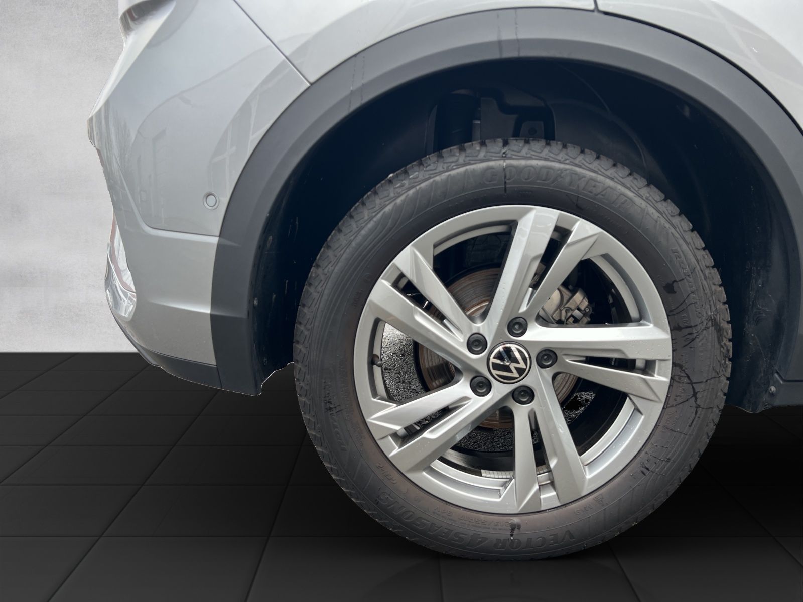 T-Roc R-Line 1.5 TSI DSG LED*Navi*ACC