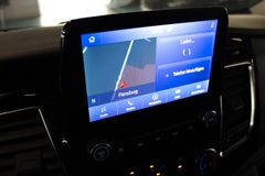 Fahrzeugabbildung Ford Tourneo Custom Active L1 8-Sitzer + ACC + AHK