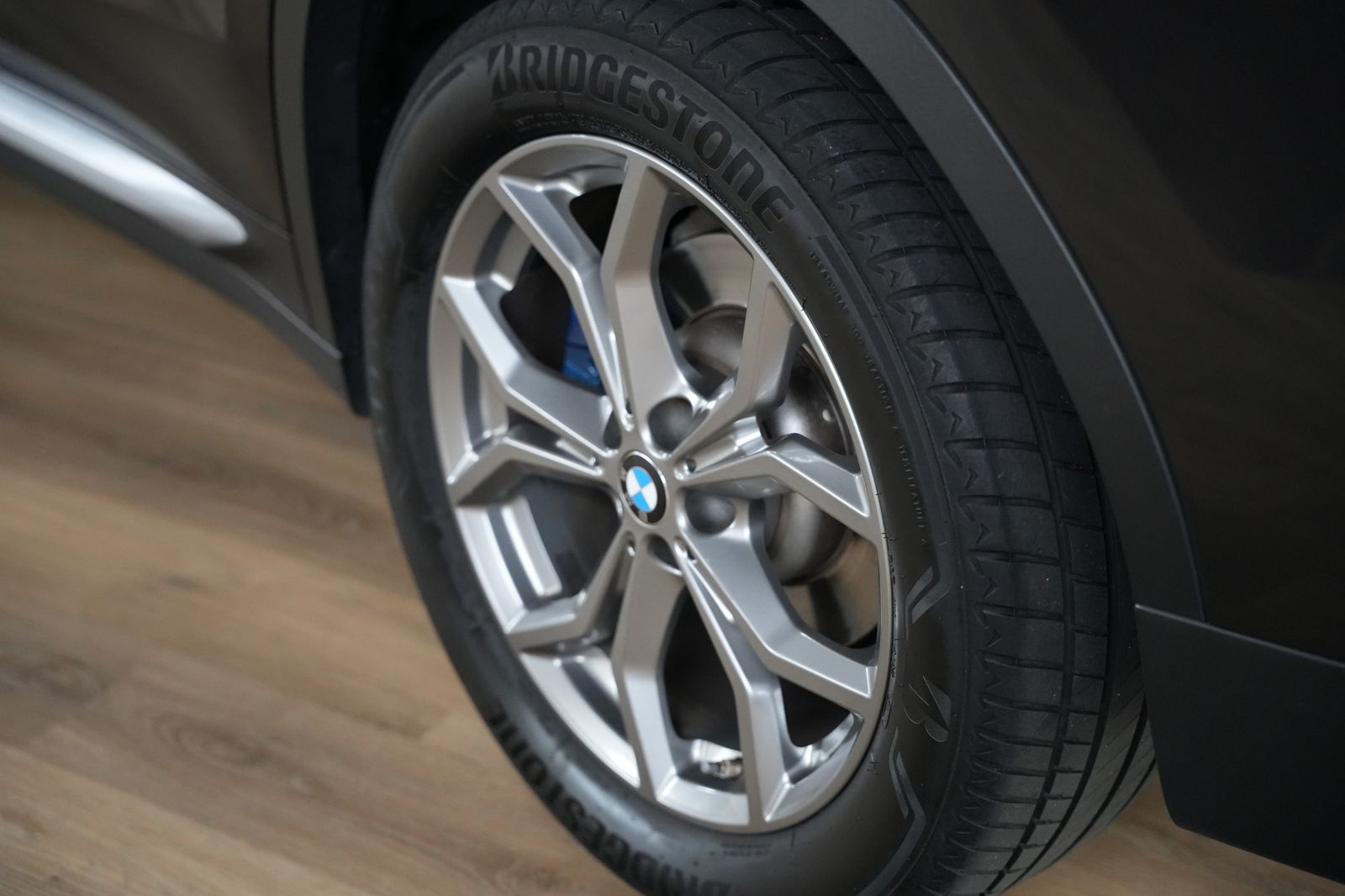 Fahrzeugabbildung BMW X3 xDrive 20 d xLine *Shadow-Line*LED*Leder*SHZ