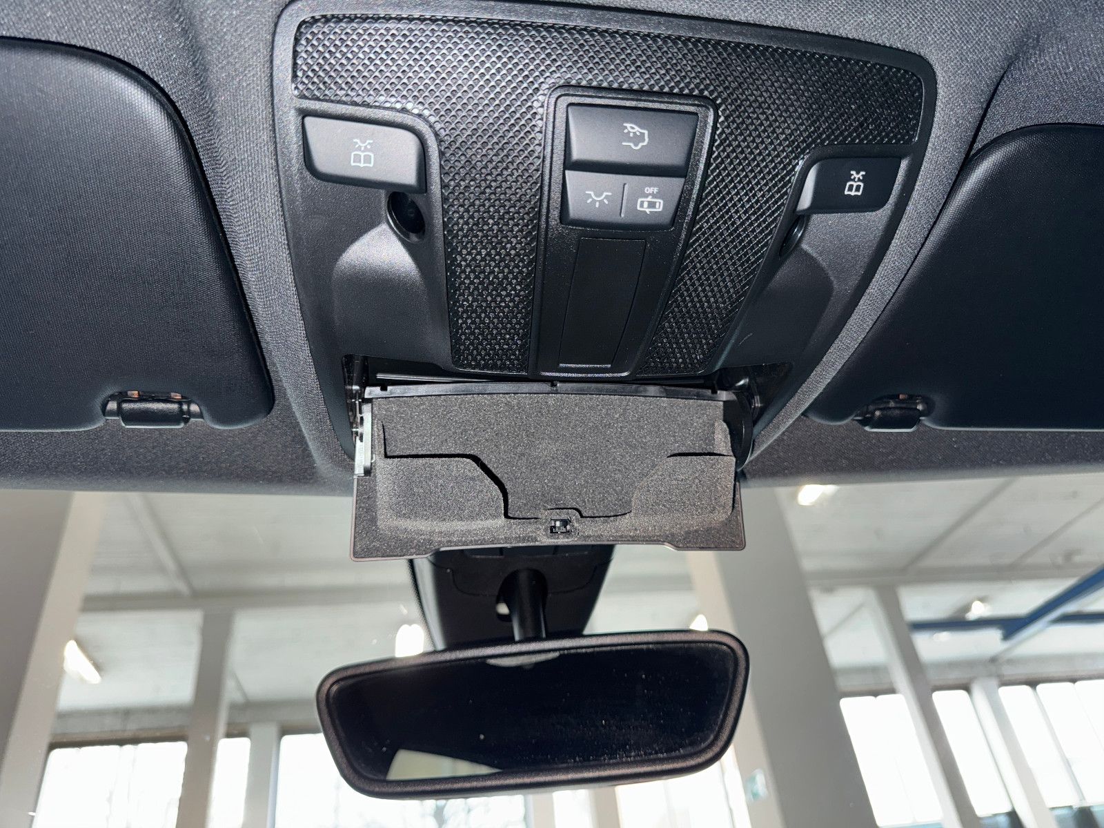 Fahrzeugabbildung Mercedes-Benz B 180 7G-DCT URBAN SPORTPAKET NAVI LED KAMERA 2H